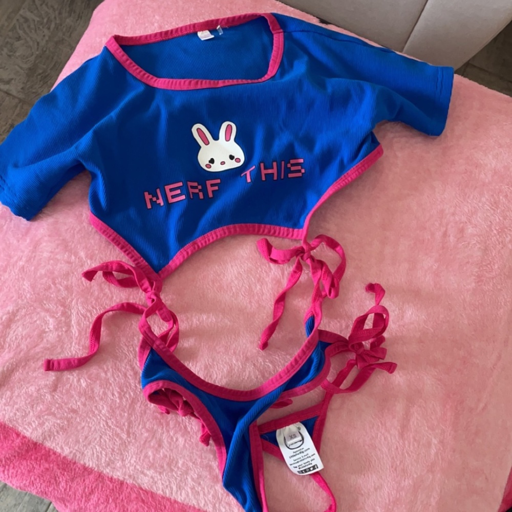 DVA inspired lace up set